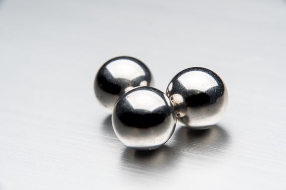 ステンレスの球